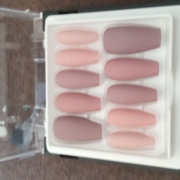 New TheNailest Acrylic Press-on Nails - Picture 8 of 9